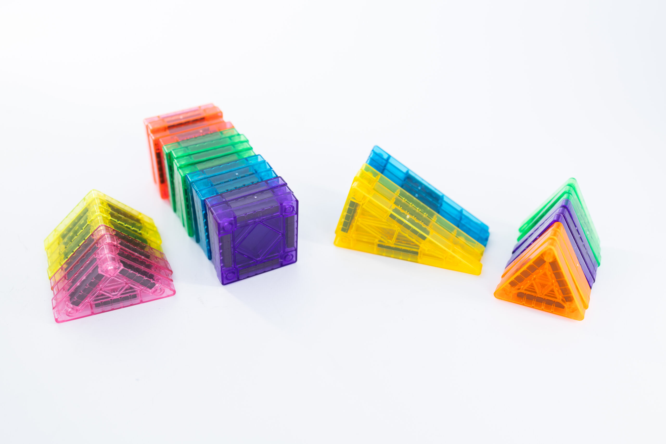 Kleurrijke magnetische bouwstukken uit de 37-delige set